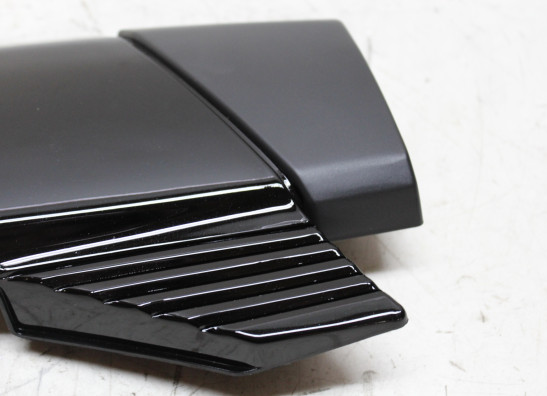 Seitenverkleidung links klein Suzuki GSX 400 F