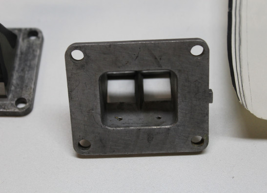 Inlaatspruitstuk Yamaha RD 500 LC