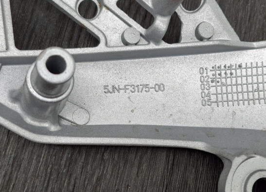 Koplampomlijsting Yamaha BT 1100