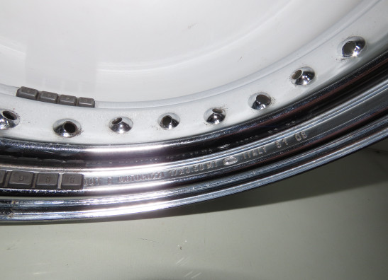 Achtervelg Moto Guzzi V7