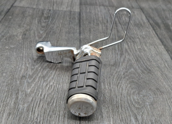 Fussrastetrager vorne rechts Honda VT 700 750