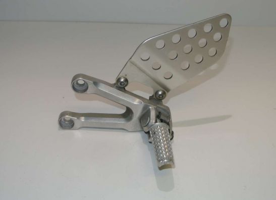 Fussrastetrager vorne links Honda CBR Fireblade