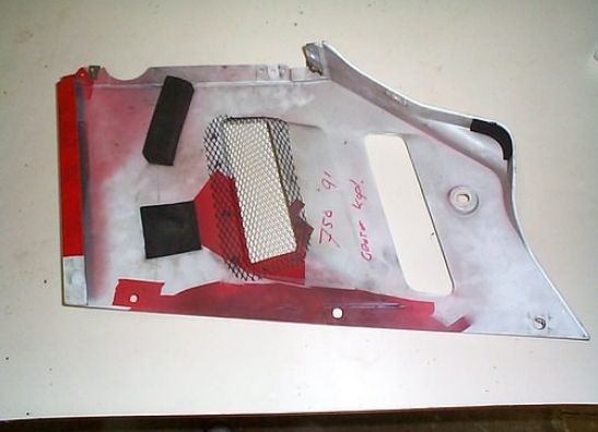 Seitenverkleidung rechts klein Suzuki GSX R 1100