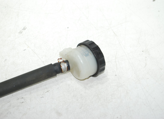 Rempomp achter Kawasaki ZR 7