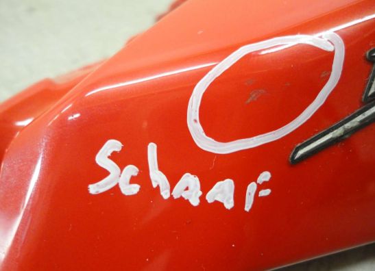 Rechter achterkant Aprilia Shiver 750