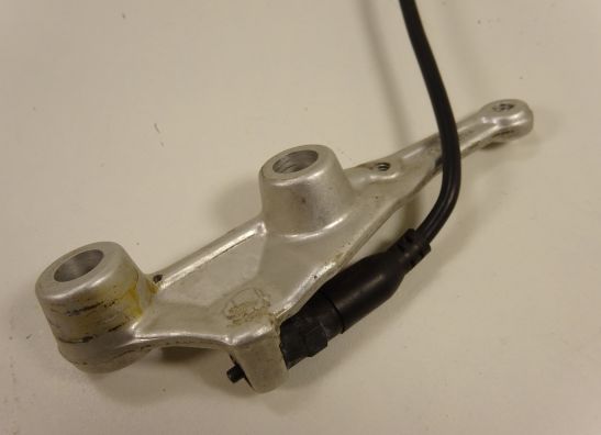 Rempomp achter Ducati 900 SS Supersport