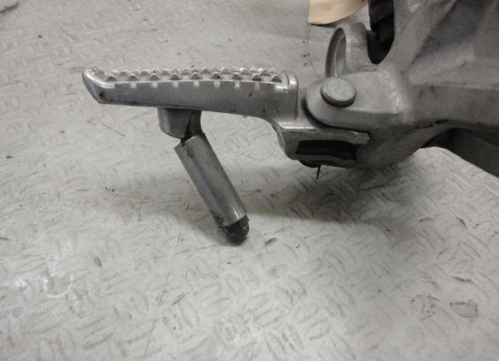 Fussrastetrager vorne rechts Honda CBR Fireblade