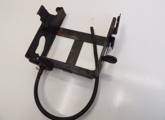 Batterie befestigung Suzuki GS 550