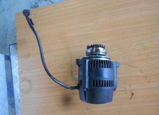 Generator Suzuki GSX R 750