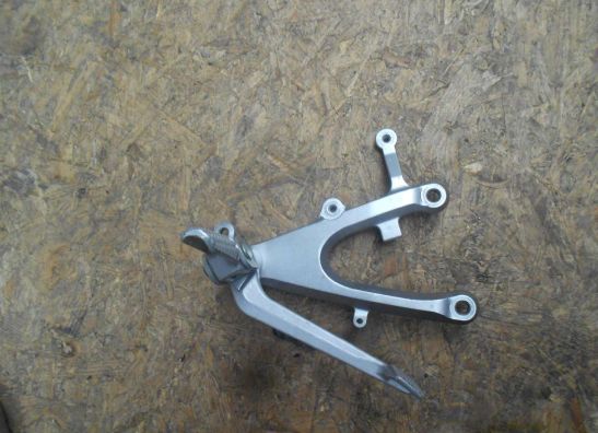 Main step holder right Yamaha YZF R1