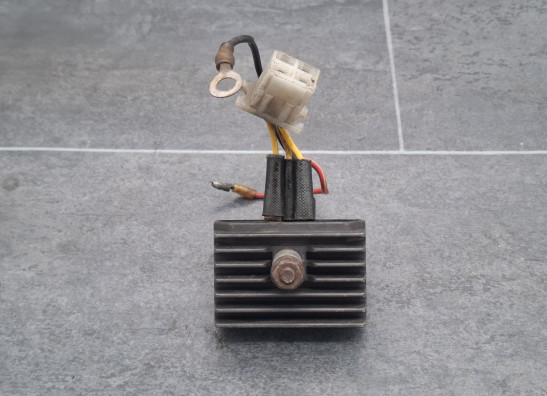 Regler Gleichrichter Honda CB 350 Four