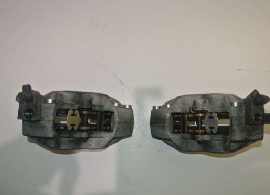 Bremssattel Bremszangen vorne BMW R 1200 GS