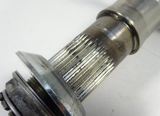 Rear axle Ducati 848