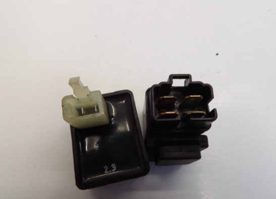 Relais Suzuki VS 800 Intruder