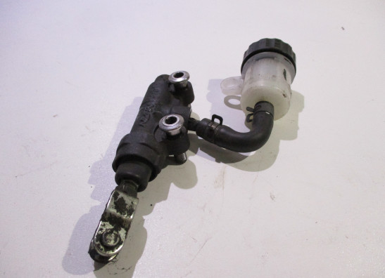 Rempomp achter Kawasaki Z 800