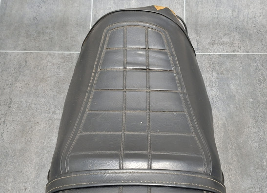 Zadel Honda CB 400