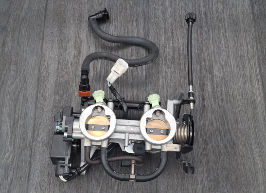 Throttle body Kawasaki Ninja 650