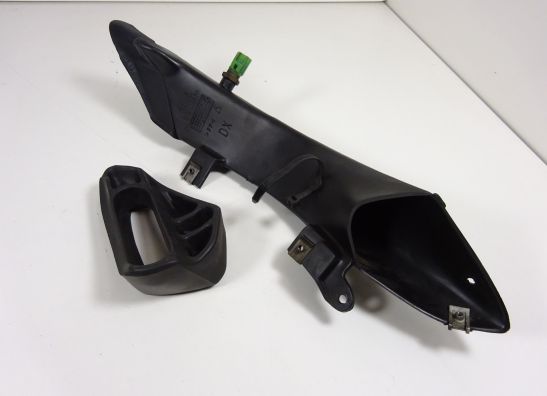 Rechter luchtbuis Aprilia Falco