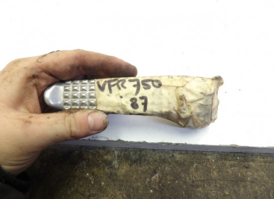 Voetsteun links Honda VFR 750