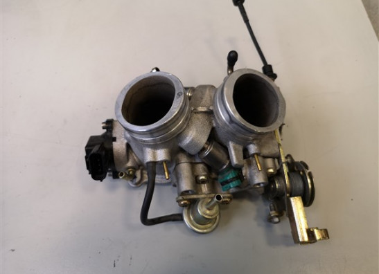 Gasklephuis Aprilia RSV 1000