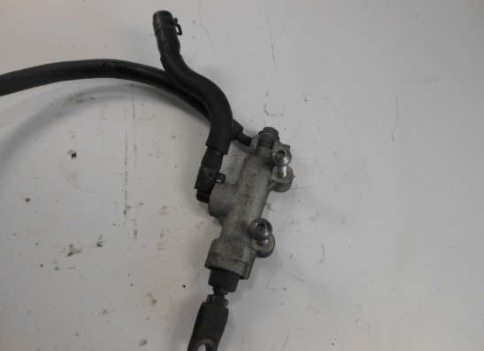 Rempomp achter Kawasaki ZX 6 R