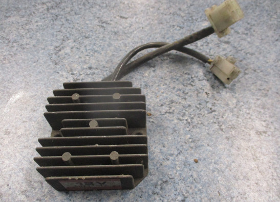 Regler Gleichrichter Honda CB 450