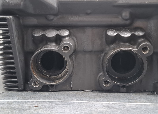 Cylinder head Suzuki GSX R 1100