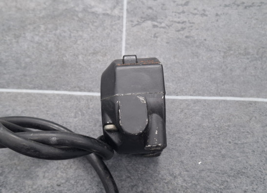 Handlebar switch assy right Suzuki GT 250