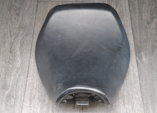 Zadel Suzuki RF 600