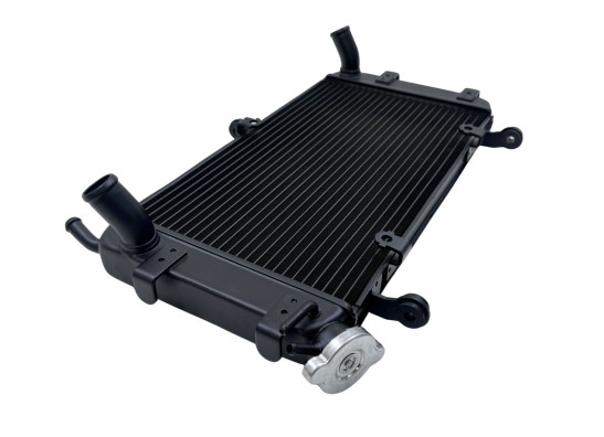 Kuhler Suzuki GSR 750