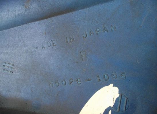 Cowl right upper  Kawasaki GPZ 750