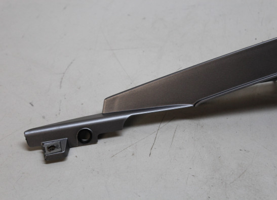 Rechter achterkant Aprilia Tuono 660