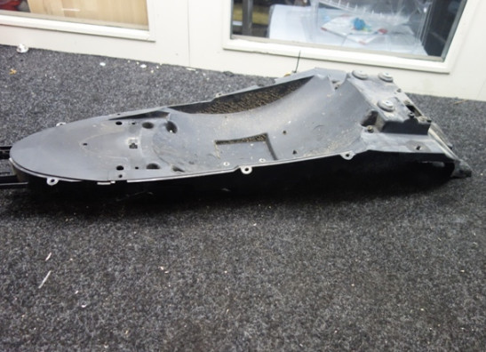 Heckunterverkleidung Kawasaki GTR 1400