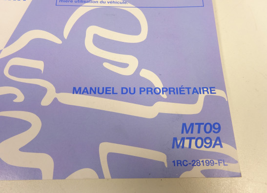 Manuel Yamaha MT 09