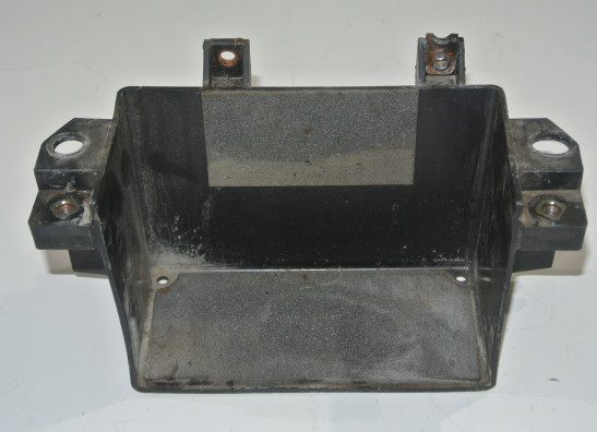 Batterie befestigung Yamaha FZ6