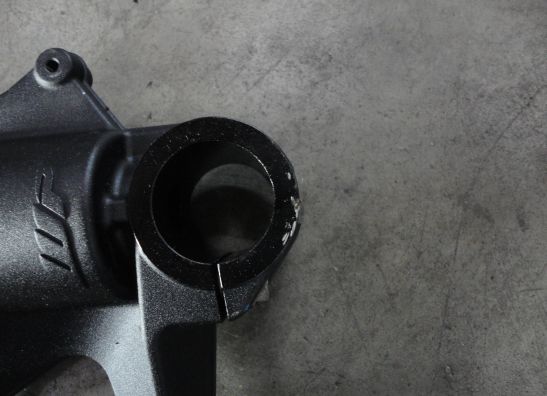 Voorpoot rechts onder KTM 1290 Super duke