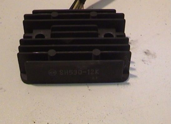 Regulator rectifier  Kawasaki ZZR 250