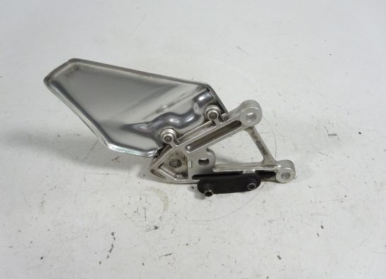 Main step holder left Aprilia RSV 1000