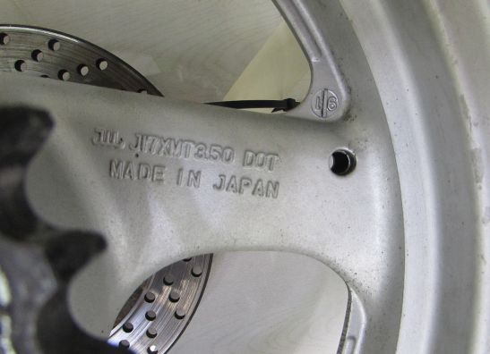 Achterwiel compleet Suzuki GSX F 750