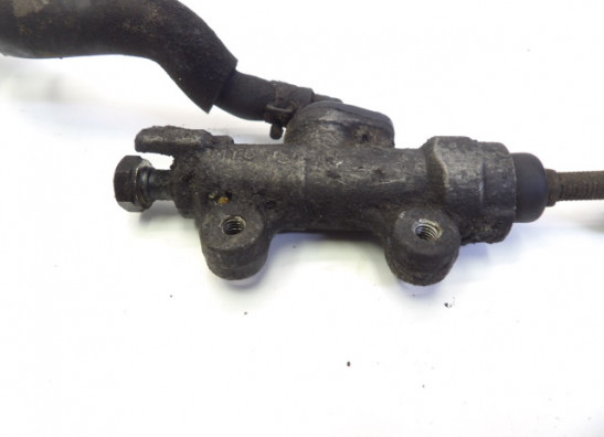 Rempomp achter Honda CB 500