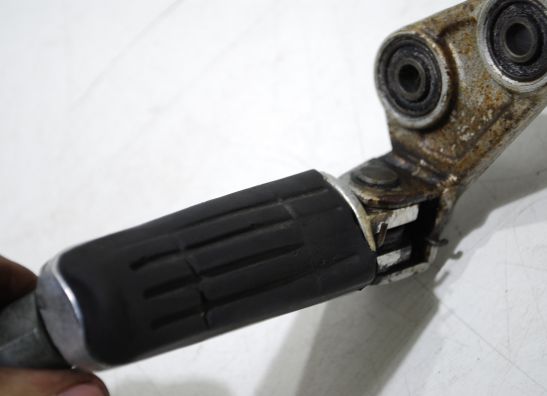 Footrest left Yamaha GTS 1000