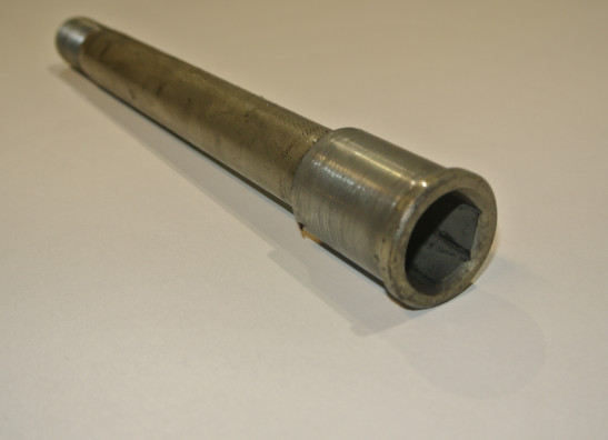 Axle front Kawasaki Z 750