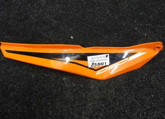 Rechter achterkant KTM 1090 Adventure