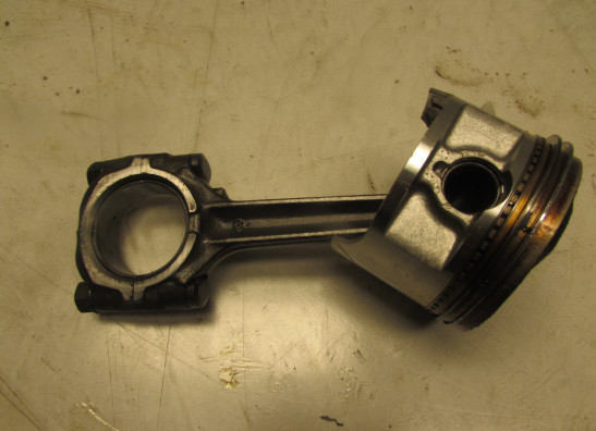 Kolben Honda VF 700  750 F