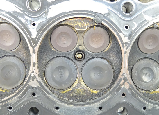 Cylinder head Yamaha MT 09