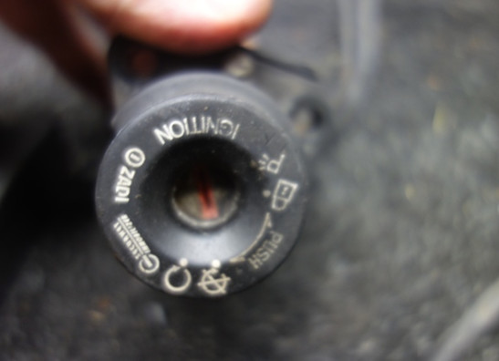 Slotenset Aprilia RSV 1000