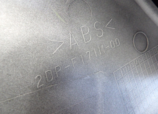 Cowl right Yamaha N Max 125