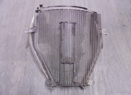 Cowl V shape under BMW K 1300 S