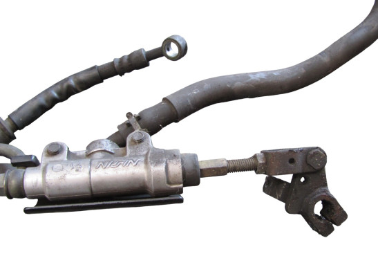 Rempomp achter Yamaha XVS 1100 Dragstar