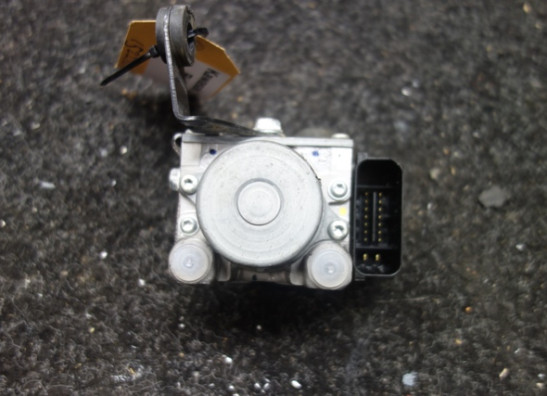 ABS pomp Kawasaki Z 900